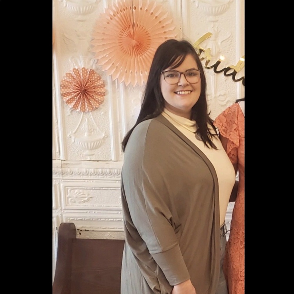Meet your Posher, Caley